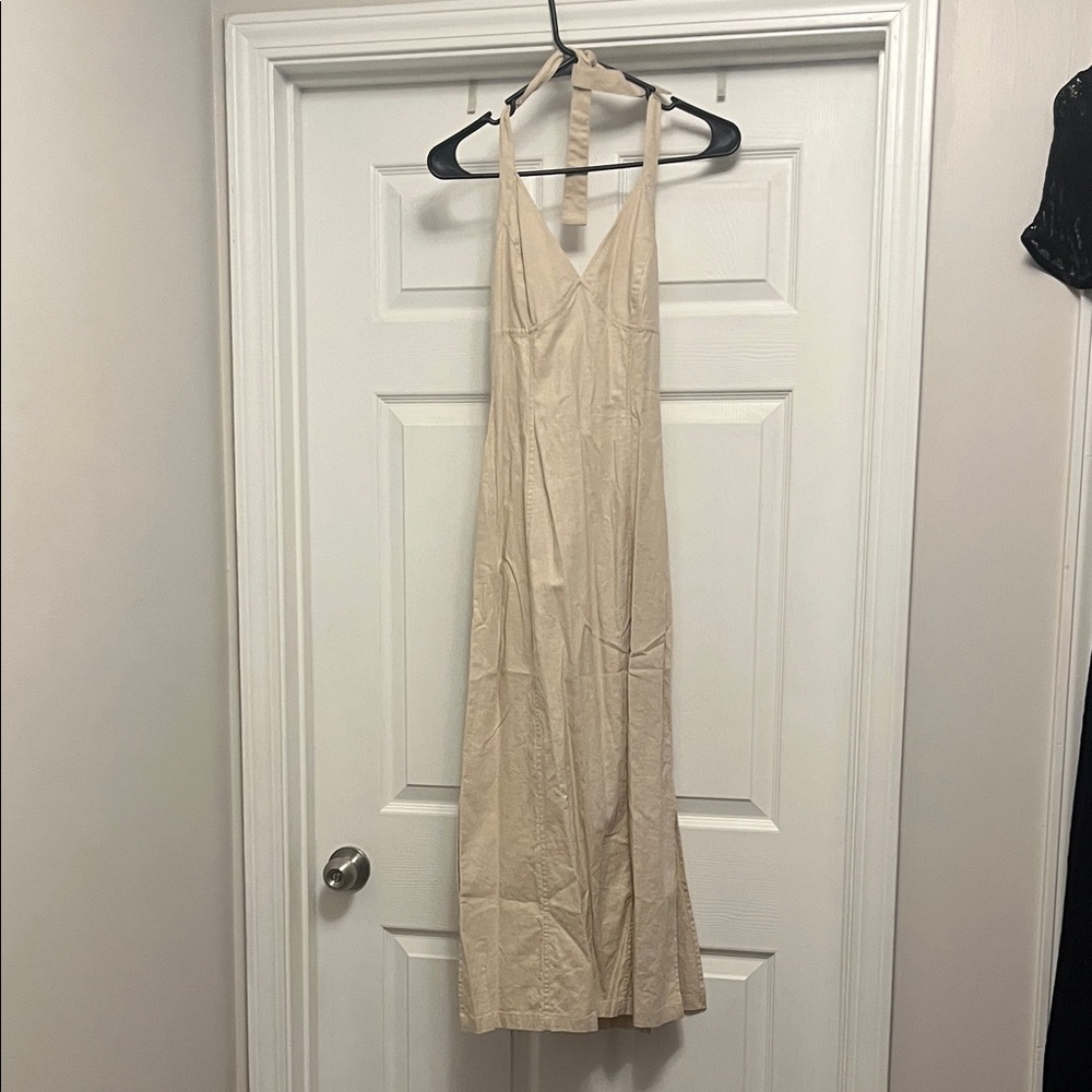 Elegant Cream Halter Fitted Dress